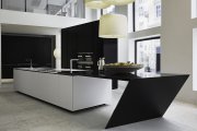 Poliform/Varenna, кухня Sharp, дизайн Даниэля Либескинда
