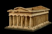 Модель храма Аполлона (Нептуна) в Пестуме