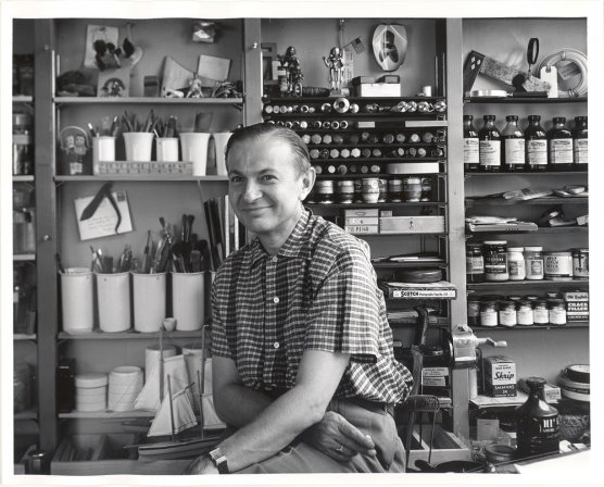 Александр Жирар в своей студии, начало 1950-х, photographed by Charles Eames
