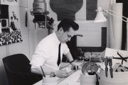 Ээро Аарнио в мастерской, 1966, фото Ялмари Аарнио из архива Ээро Аарнио